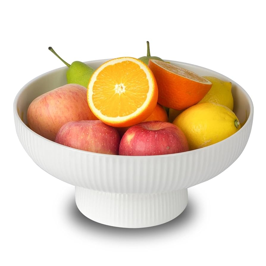 a picture of a fruit bowl
