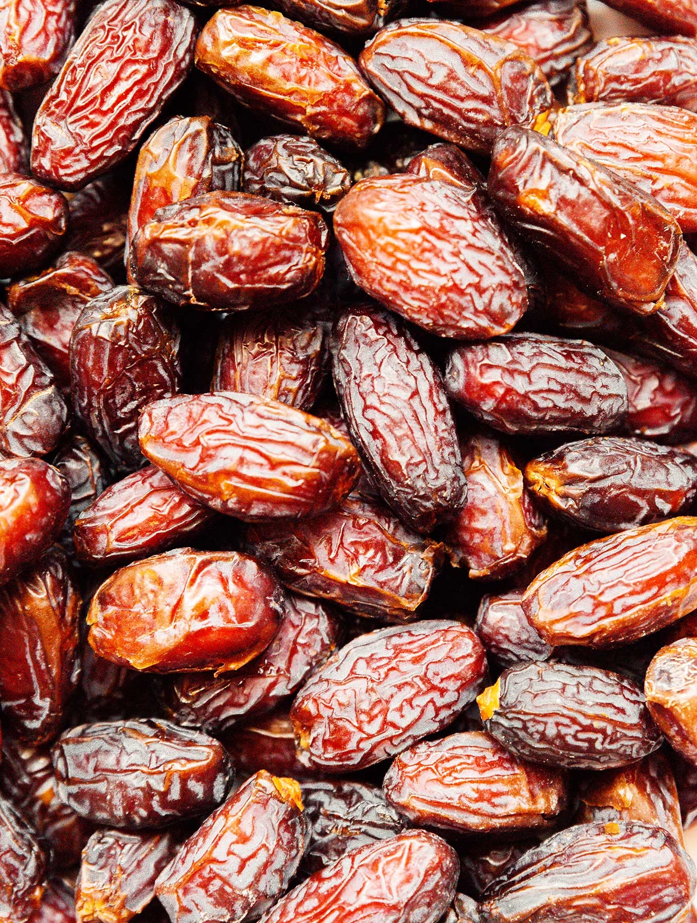 Dates Debunked Are They Actually Healthy Live Eat Learn