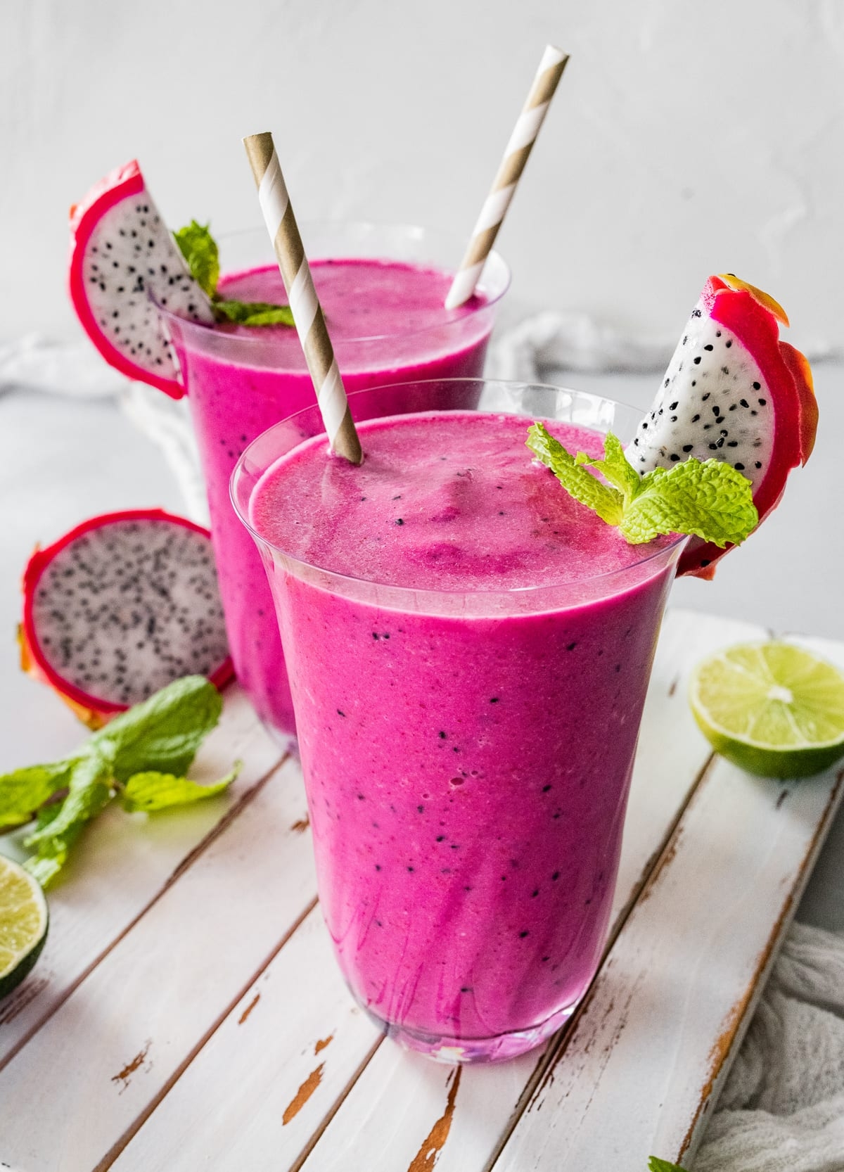 show me a picture of a dragon fruit