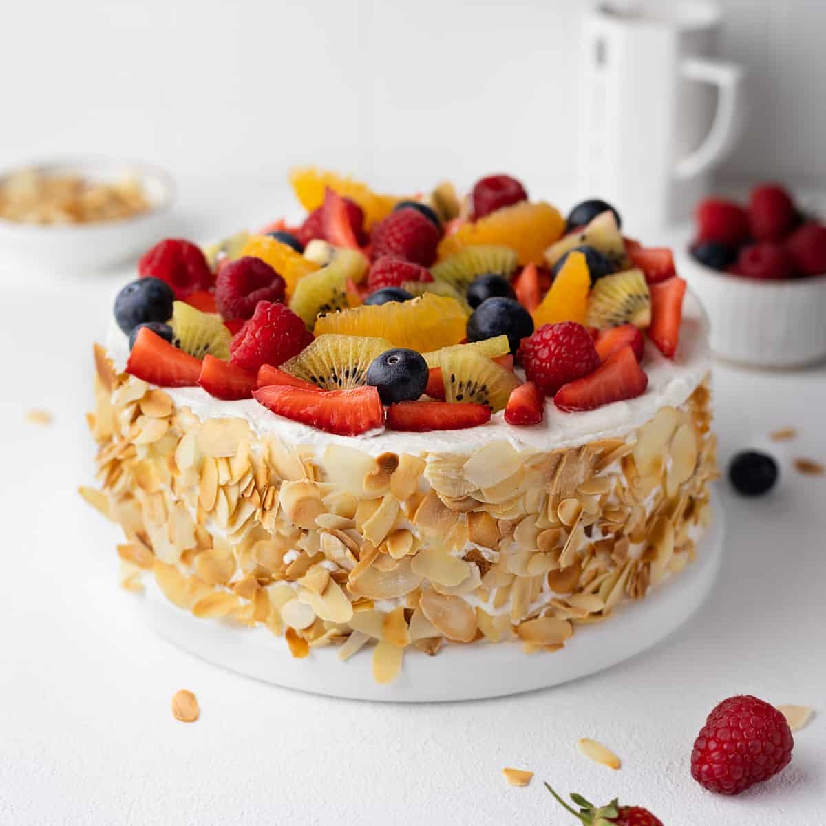 fresh fruit cakes pictures