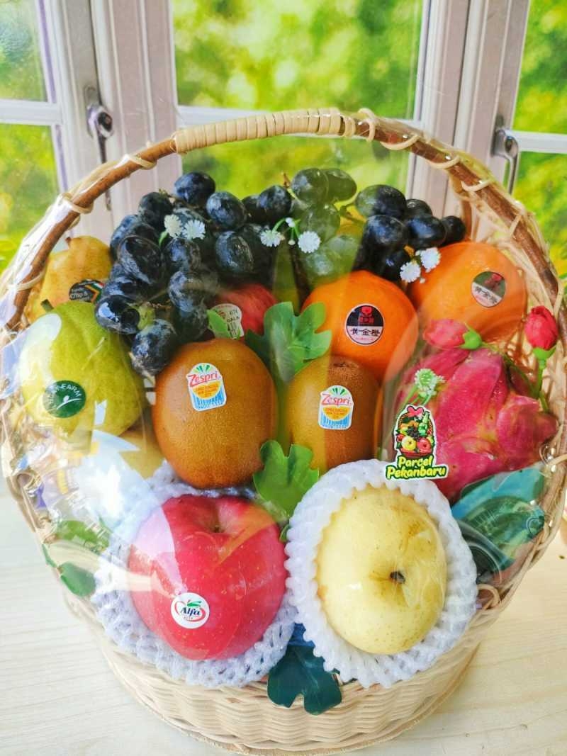 Healthy Fruits Basket Personalised Hampers Parcel Buah Pekanbaru
