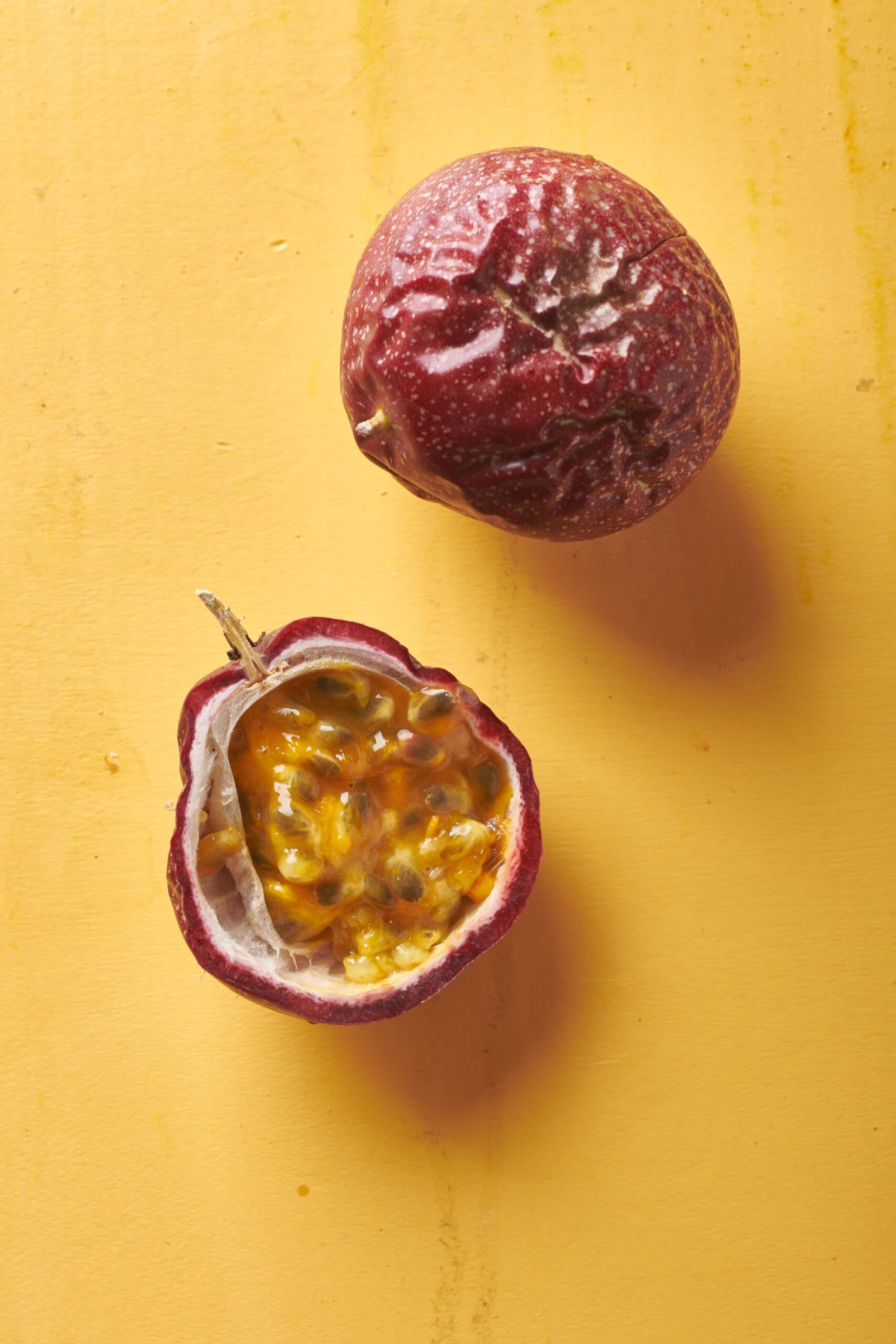 How To Eat Passion Fruit Buying And Storing Tips The Mom 100