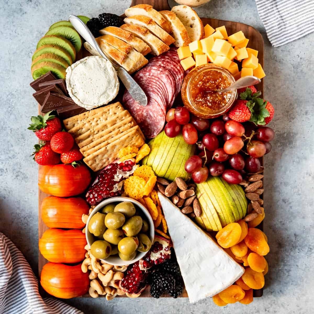 How To Make A Fruit And Cheese Platter