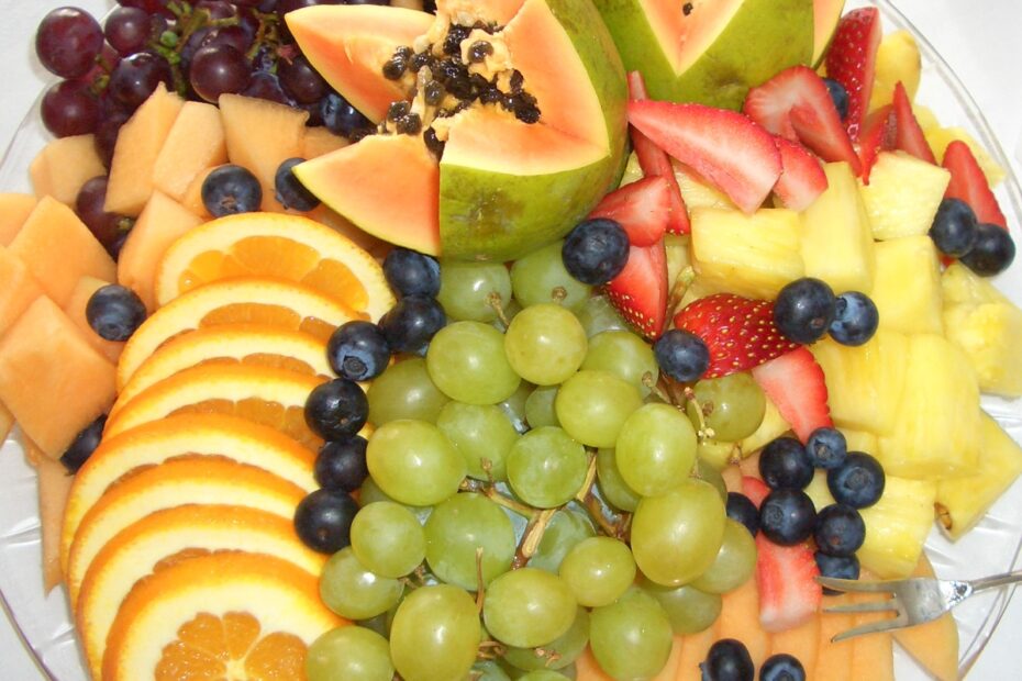 How To Make A Simple Fruit Platter