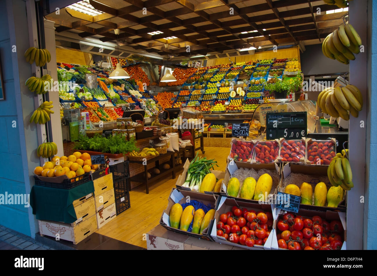 Vegetable Shop Interior Hi res Stock Photography And Images Alamy
