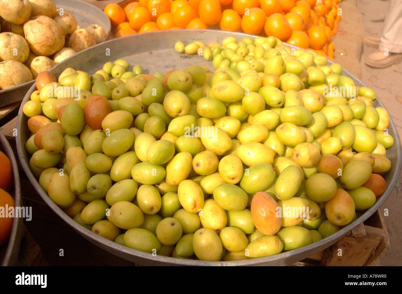 Pakistan Fruit Hi res Stock Photography And Images Alamy